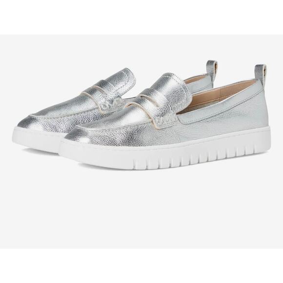 Vionic 'Uptown' Women's 6.5 Silver Leather Penny Loafer Flat Comfort Shoe - Picture 1 of 11